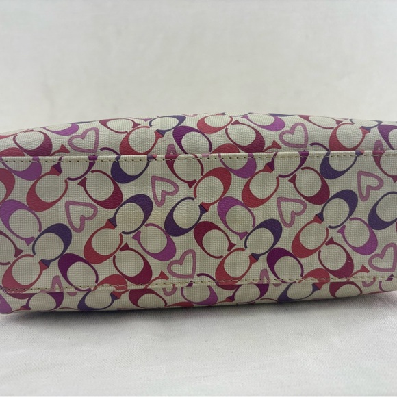 Coach Multicolor Signature Heart Print Cosmetic Pouch - Picture 3 of 8